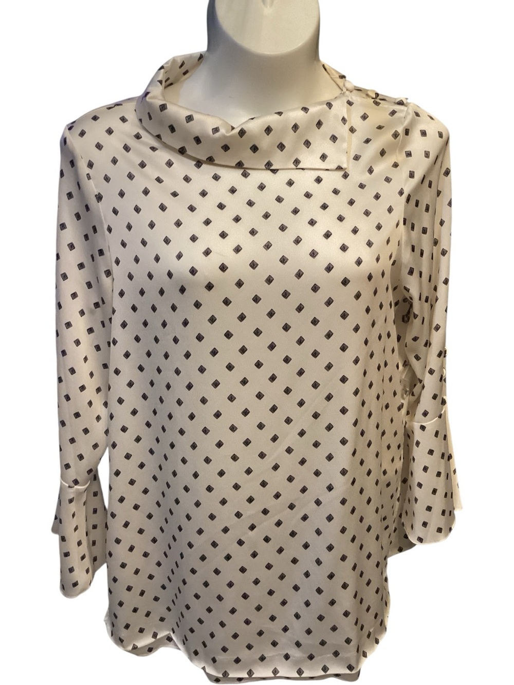 Vince Camuto Cream Satin Blouse with Black Diamond Print - Picture 4 of 8